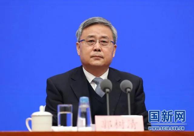 很多人买房投资、投机，这很危险！郭树清警示炒房者！