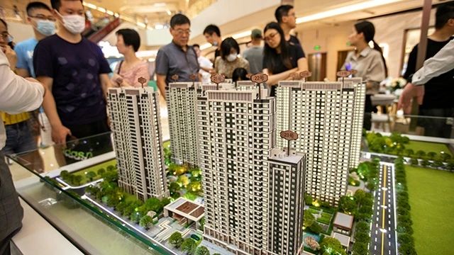 住建部：中国常住人口城镇化率达63.89%