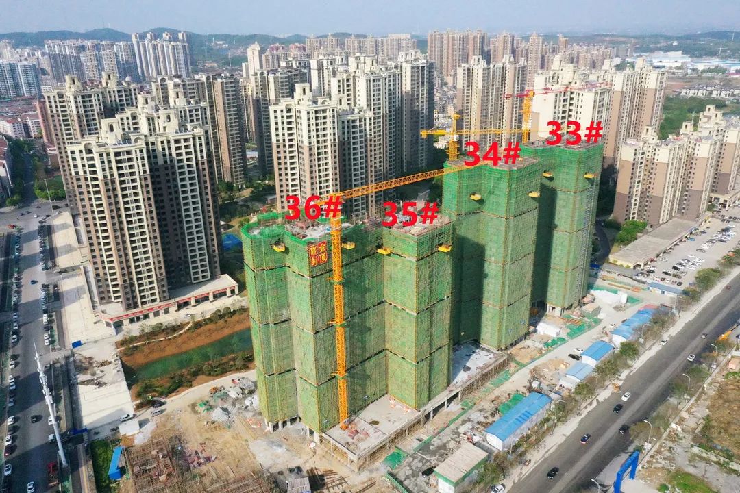 凯旋湾多图航拍！3期提前180天交付，4期35-36#楼喜封金顶