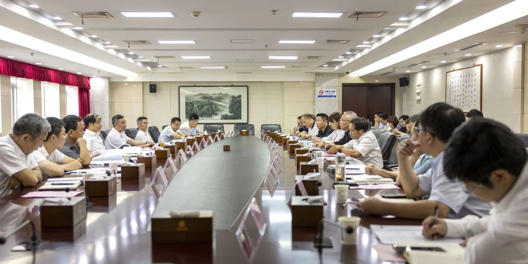 房地产开发企业和建筑业企业座谈会召开