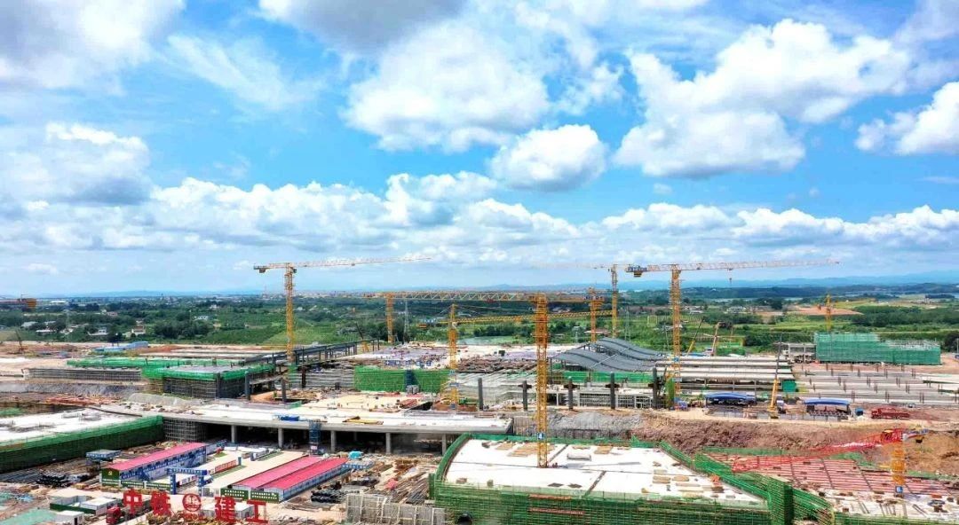 高铁荆门西站初具雏形！现场多张实拍图流出…
