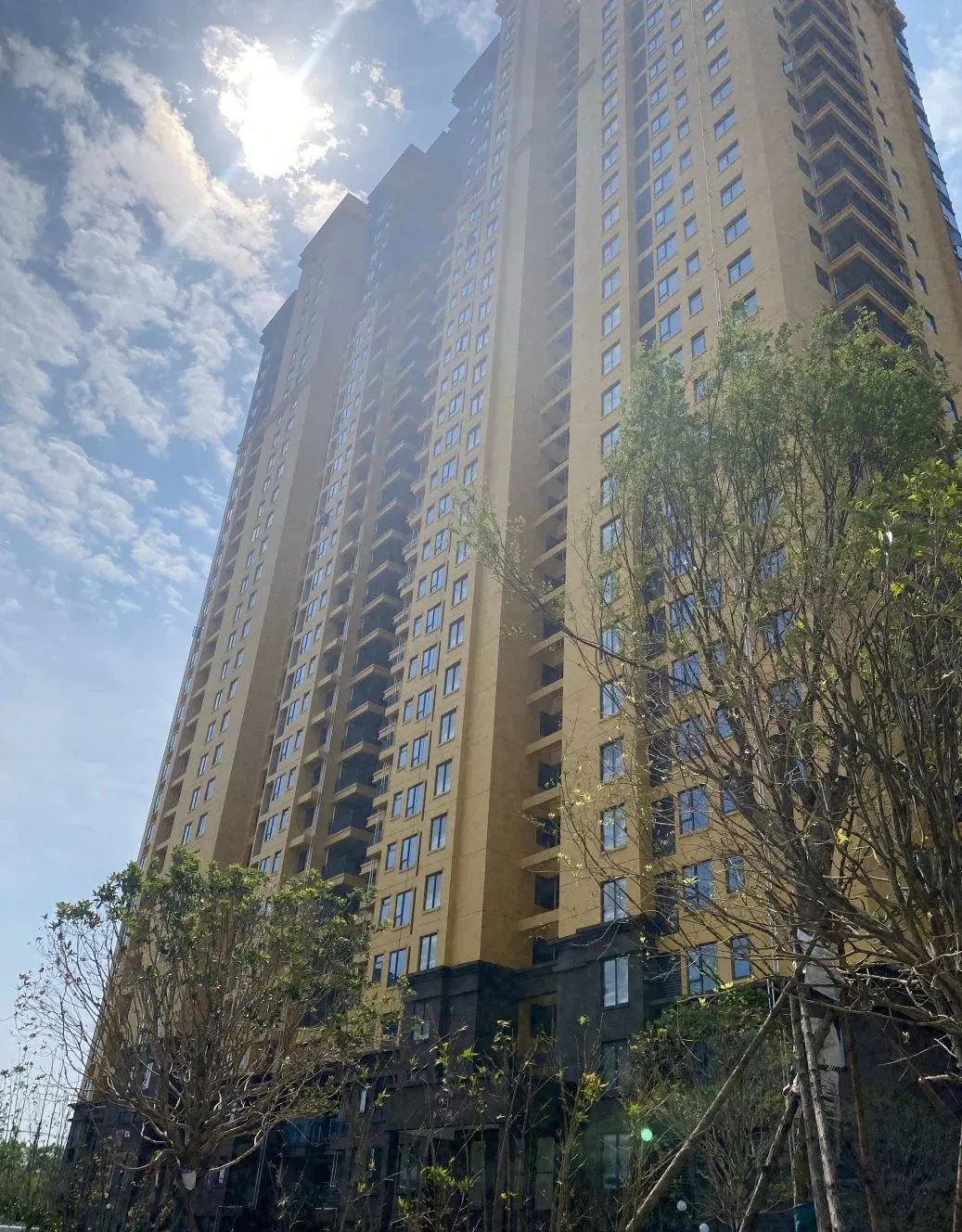 【碧波春城·三期】以光赋予建筑灵感