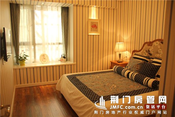 碧波春城