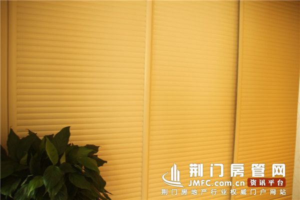 碧波春城